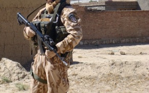 Praporčík Martin Karvan během mise v Afghánistánu v roce 2008. 